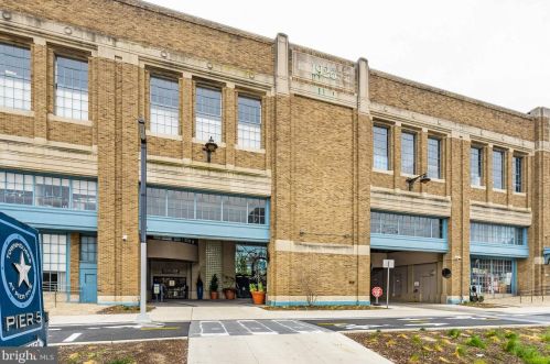 7 Columbus Blvd, Philadelphia PA  19106-1402 exterior