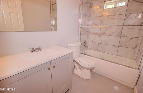 2205 Cambridge Ave, Phoenix AZ 85008-1027 exterior