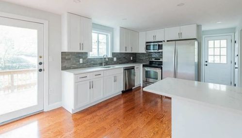 56 Pine Cliff Rd, Weymouth MA  02189-1910 exterior