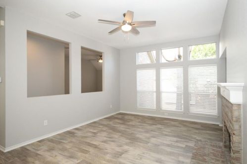 8220 Mura Dr, Plano TX 75025-4051 exterior