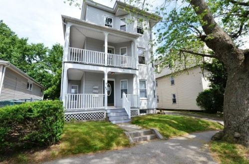 28 Almont Ave, Worcester, MA 01604-3040