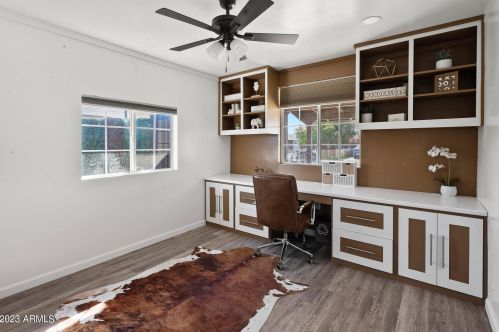 2152 Clarendon Ave, Phoenix AZ 85033-4120 exterior