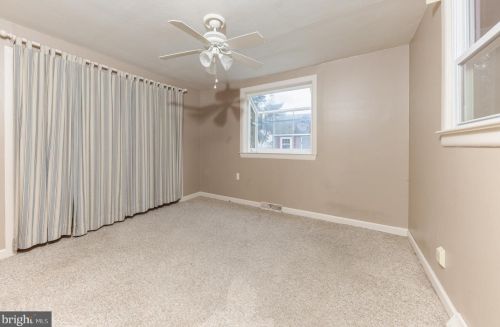 247 King St, West Deptford NJ 08096-2229 exterior