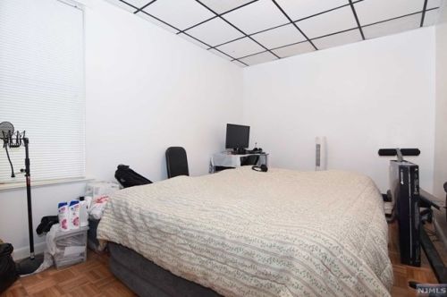 209 Kearny Ave, Kearny NJ 07032-2507 exterior