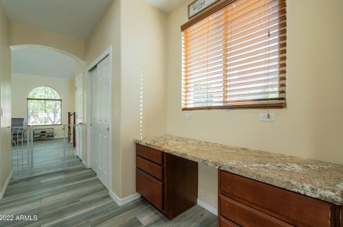 1847 Dunbar Dr, Phoenix AZ  85042-6856 exterior