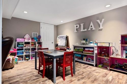 277 Haverhill St, North Reading MA 01864-1452 exterior