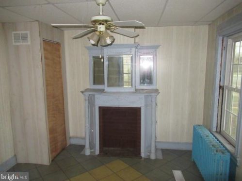 124 Edith Ave, West Deptford NJ 08096-3521 exterior