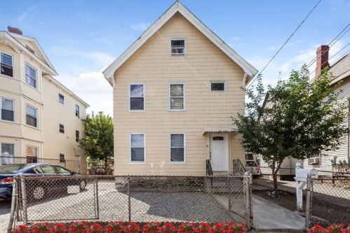 8 Washington St, Lawrence, MA 01841-3420