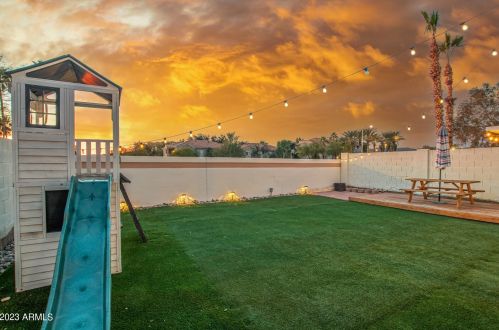 15858 40th Pl, Phoenix AZ  85032-4104 exterior