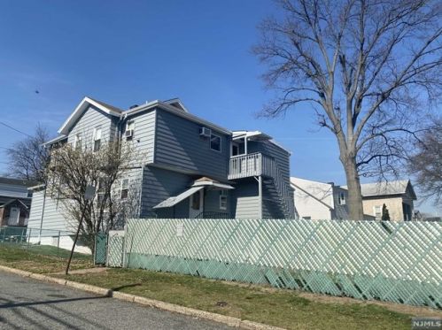 78 Sanford Ave, Belleville NJ 07109-1224 exterior