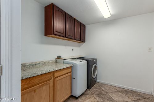 11022 35 Dr, Phoenix AZ 85053-7613 exterior