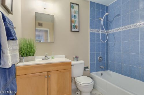 5743 38 Dr, Phoenix AZ 85053-2811 exterior