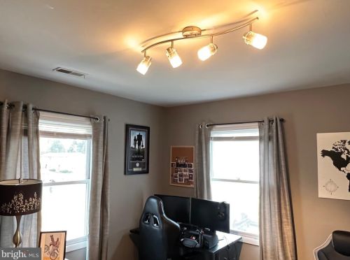 623 Wesley Ave, West Deptford NJ 08063-1247 exterior