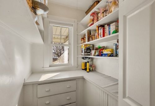 44 Barham Ave, Quincy MA 02171-2711 exterior