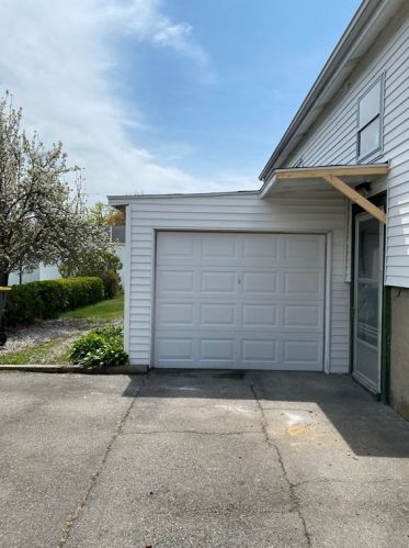 345 Westhill Ave, Fall River MA  02726-2922 exterior