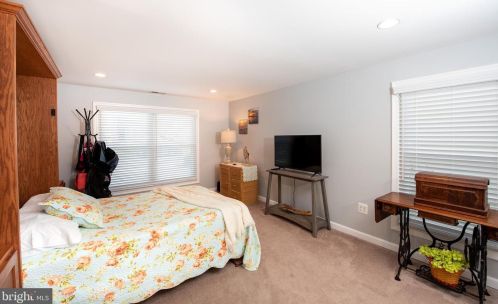 6605 Windsor Ct, Columbia MD 21044-4102 exterior