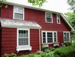 562 California St, Newton, MA 02460-1243
