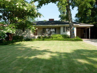 520 Eastwood Pl, Birmingham, AL 35216-1922