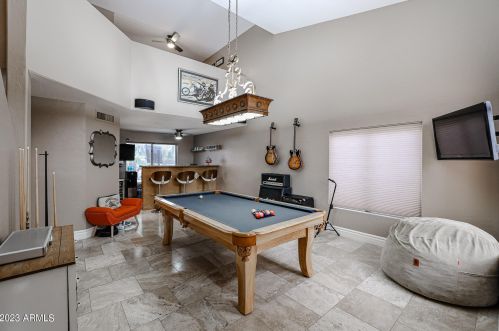 9431 51st St, Phoenix, AZ 85044-5686