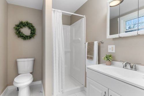 132 Grove St, Royalston MA  01331-2619 exterior