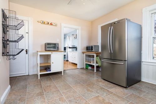 41 Arthur St, Whitman MA 02382-1101 exterior