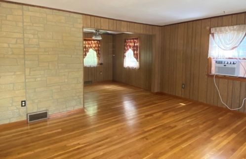 85 Leaf Ln, East Bridgewater MA 02333-1615 exterior