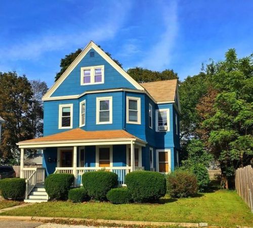 18 Oak St, Milton MA  02186-1119 exterior