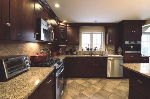 39 Villa Ave, Everett MA 02149-3820 exterior