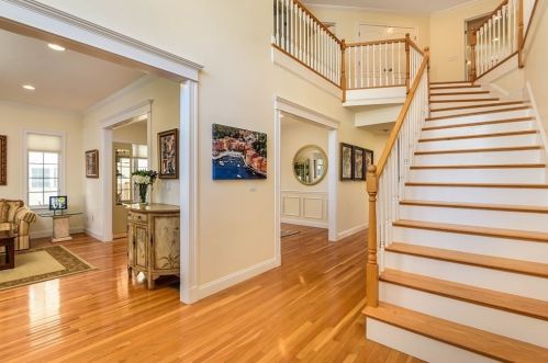 208 Valley Rd, Needham, MA 02492-4703