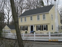1725 Commonwealth Ave, Newton, MA 02465-2828