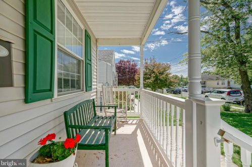 144 Underwood Ave, West Deptford, NJ 08096-3414