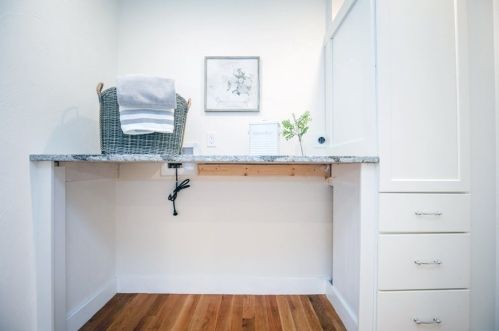 77 Hodge Rd, Arlington MA  02474-1933 exterior