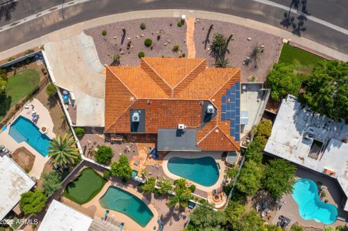 9234 33 Way, Phoenix AZ 85028-4967 exterior