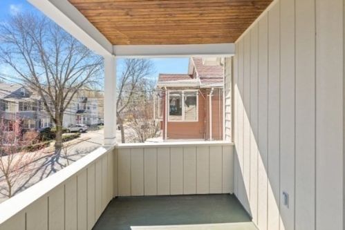 13 Osborne Rd, Arlington MA 02474-8830 exterior