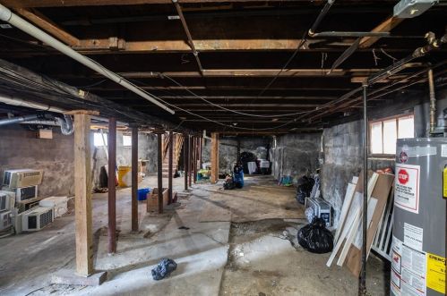 49 Pearl St, Everett MA 02149-1105 exterior