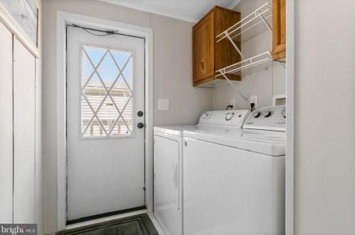 112 Cardinal Ave, West Deptford NJ  08051-1385 exterior