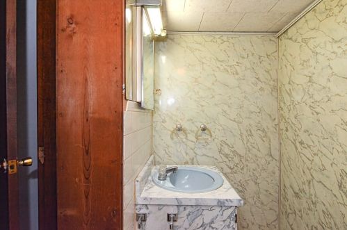 203 Precinct St, Taunton MA 02718-1211 exterior