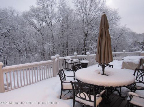 32 Lambert Johnson Dr, Tinton Falls NJ 07712-3753 exterior