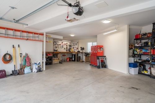 23 Russellville Rd, Montgomery MA 01085-1187 exterior