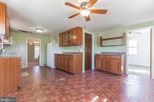 1200 Hessian Ave, West Deptford NJ 08093-1936 exterior