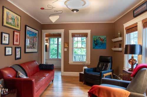 46 Blossom St, Arlington MA 02474-2639 exterior