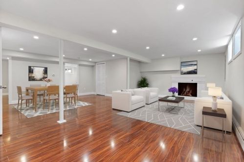 31 Jersey St, Dedham MA  02026-4942 exterior