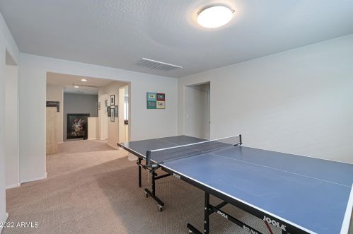 1665 Blaylock Dr, Phoenix AZ 85085-6324 exterior