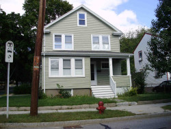 311 River St, Newton, MA 02465-1437