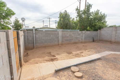 2102 Fairmount Ave, Phoenix AZ 85015-5306 exterior