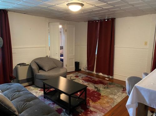 244 Pleasant St, Arlington MA  02476-8134 exterior