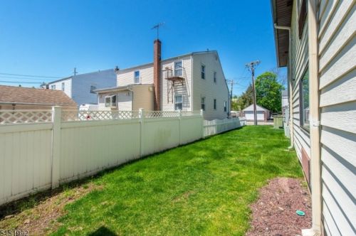 20 Watsessing Ave, Belleville NJ  07109-4223 exterior