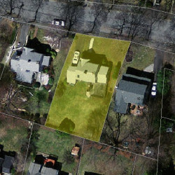 16 Farmington Rd, Newton MA  02465-1107 aerial view