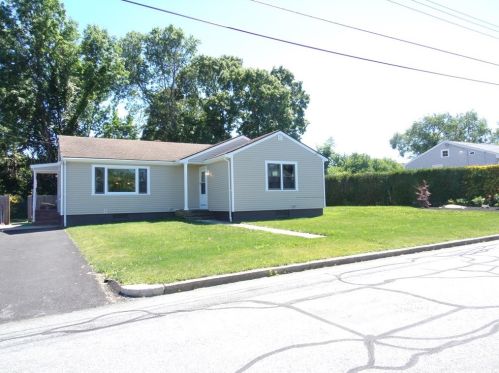 22 Coury Dr, New Bedford MA  02743-1972 exterior