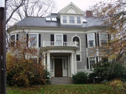 300 Franklin St, Newton, MA 02458-2301